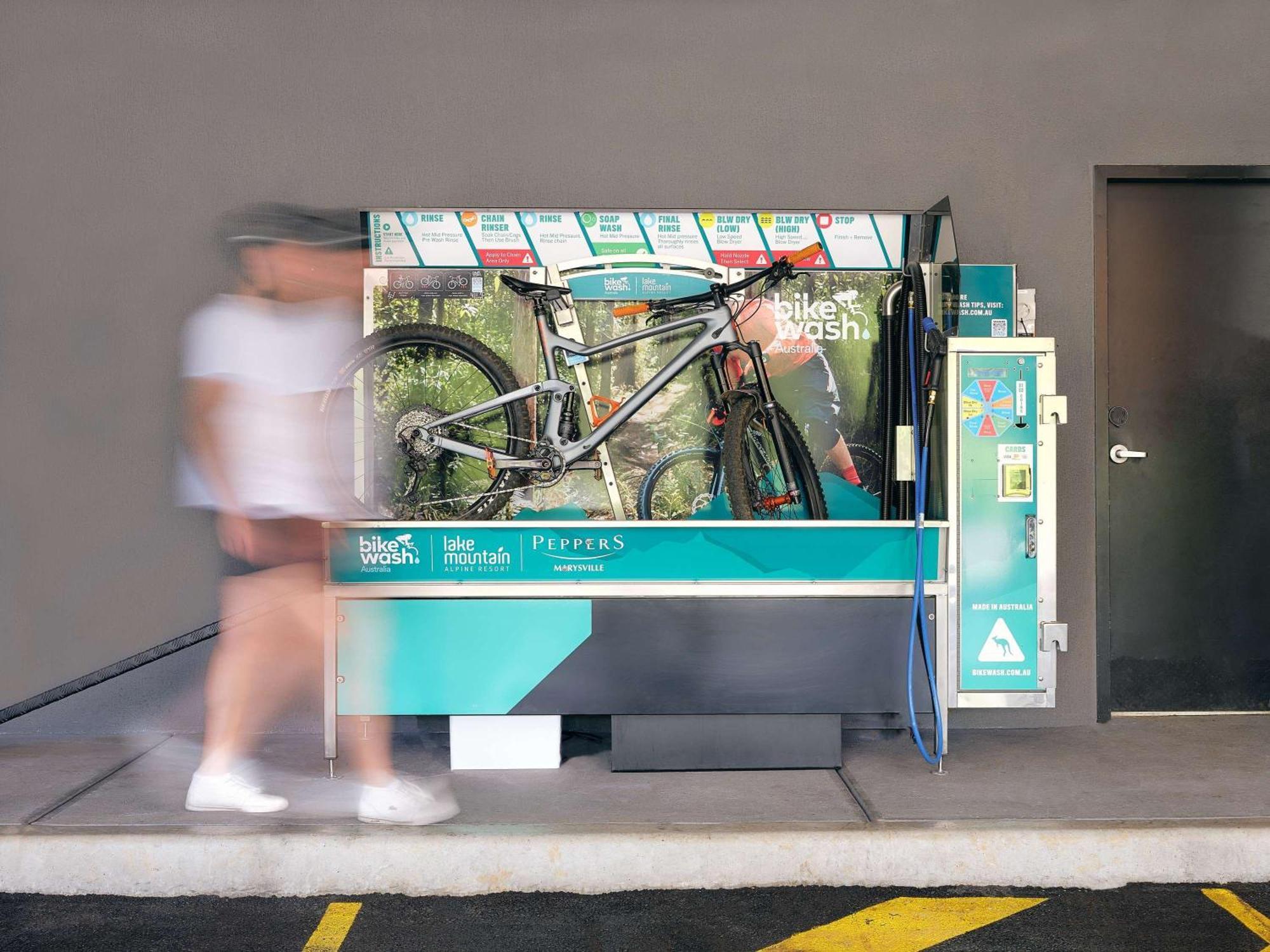 Peppers Marysville Exterior photo A bike wash station in the United States